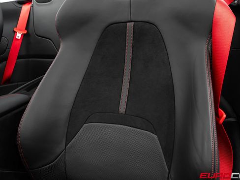 Used 2026 Ferrari Roma Spider RWD image 44