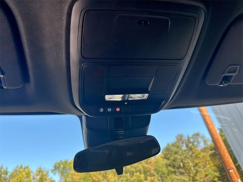 New 2026 Chevrolet Traverse LT image 19