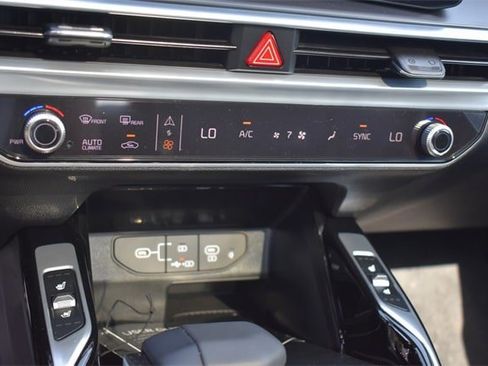 New 2025 Kia Sorento SX image 29