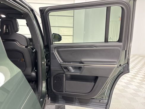 Used 2024 Rivian R1S Adventure AWD/4WD image 19