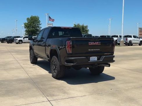 New 2026 GMC Sierra 2500 AT4X AWD/4WD image 8