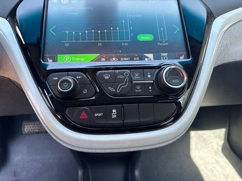 Used 2021 Chevrolet Bolt LT FWD image 17