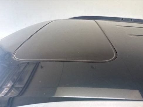 Used 2019 Honda Pilot Touring image 8