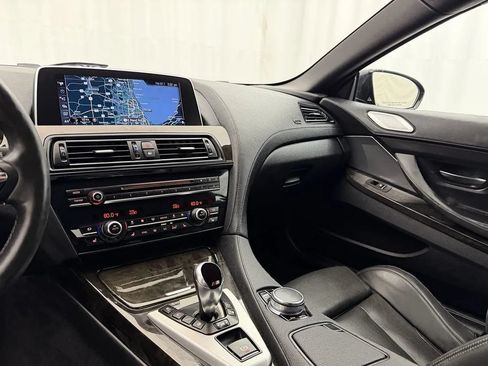 Used 2017 BMW M6 Convertible RWD image 26