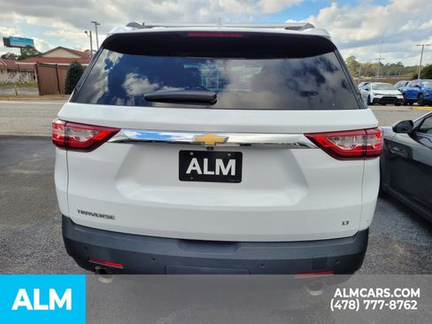 Used 2021 Chevrolet Traverse LT image 9