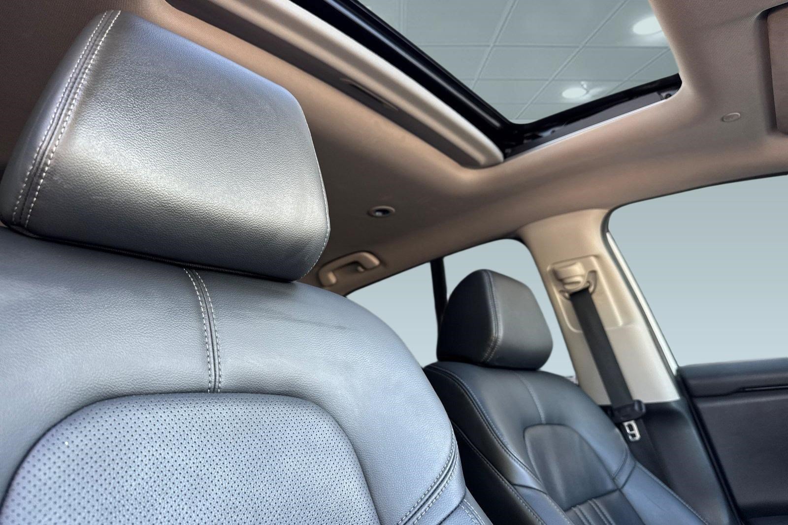 Certified 2024 Honda HR-V EX-L image 23