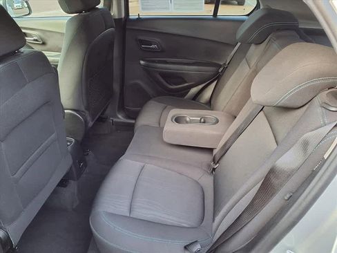 Used 2016 Chevrolet Trax LT image 9