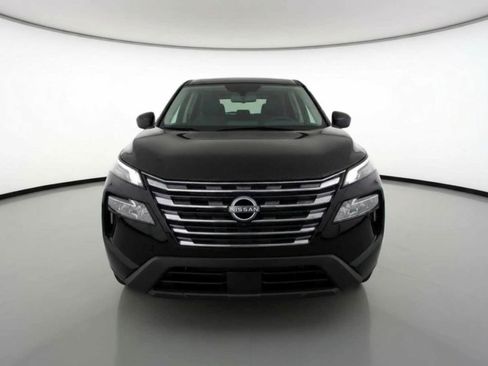 Used 2025 Nissan Rogue SV FWD image 2