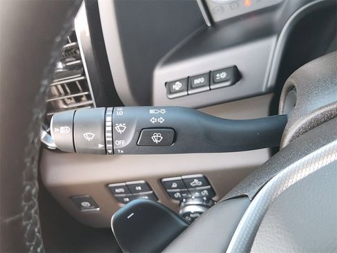 Used 2024 GMC Sierra 1500 Denali w/ Technology Package image 27