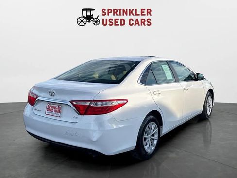 Used 2015 Toyota Camry LE image 6