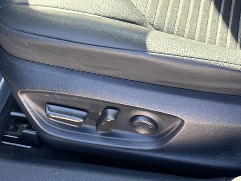 Used 2024 Toyota Camry SE image 22