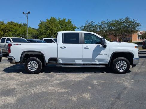 Used 2024 Chevrolet Silverado 2500 LT image 4