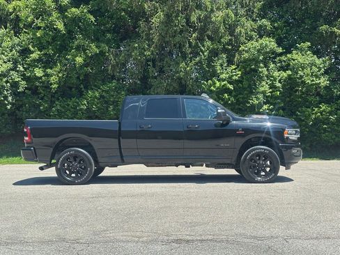 Used 2024 RAM 2500 Laramie w/ Night Edition AWD/4WD image 4