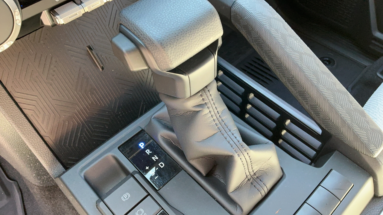 Used 2025 Toyota 4Runner SR5 RWD image 15