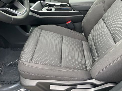 New 2026 Chevrolet Equinox LT w/ Safety and Technology Package FWD image 17