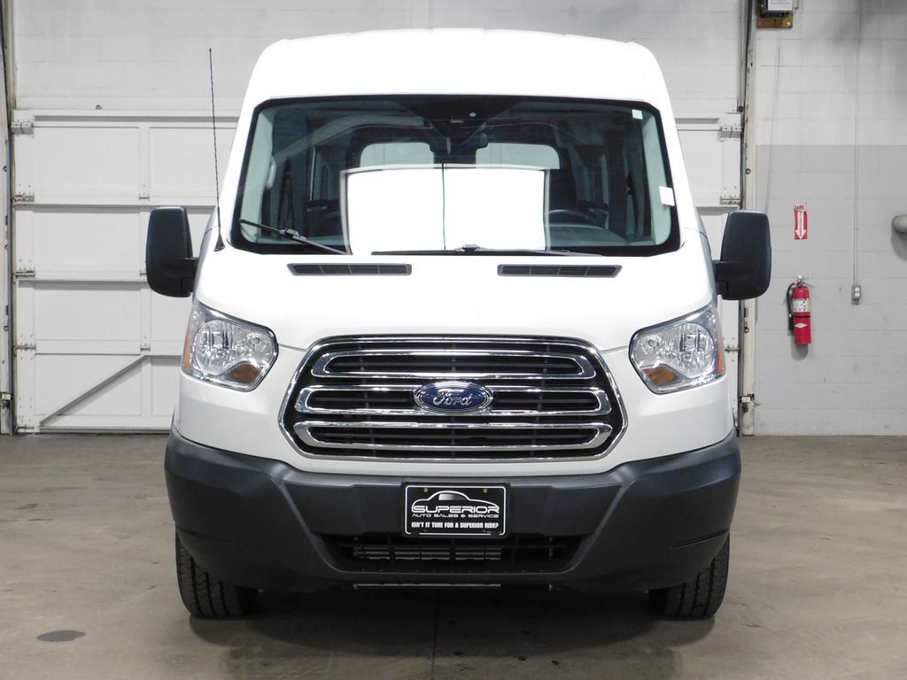 Used 2018 Ford Transit 150 XLT RWD image 4