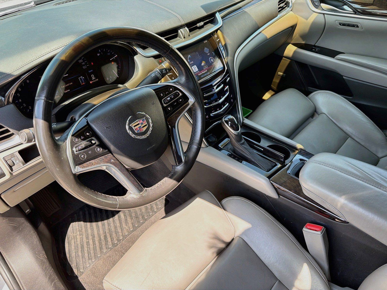 Used 2014 Cadillac XTS Luxury w/ Driver Awareness Package FWD image 7