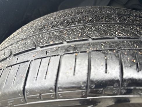 Used 2019 Chrysler 300 S image 29