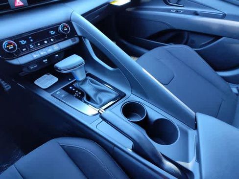New 2026 Hyundai Elantra Sport FWD image 25
