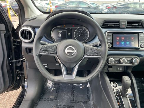 Used 2025 Nissan Versa SV image 27