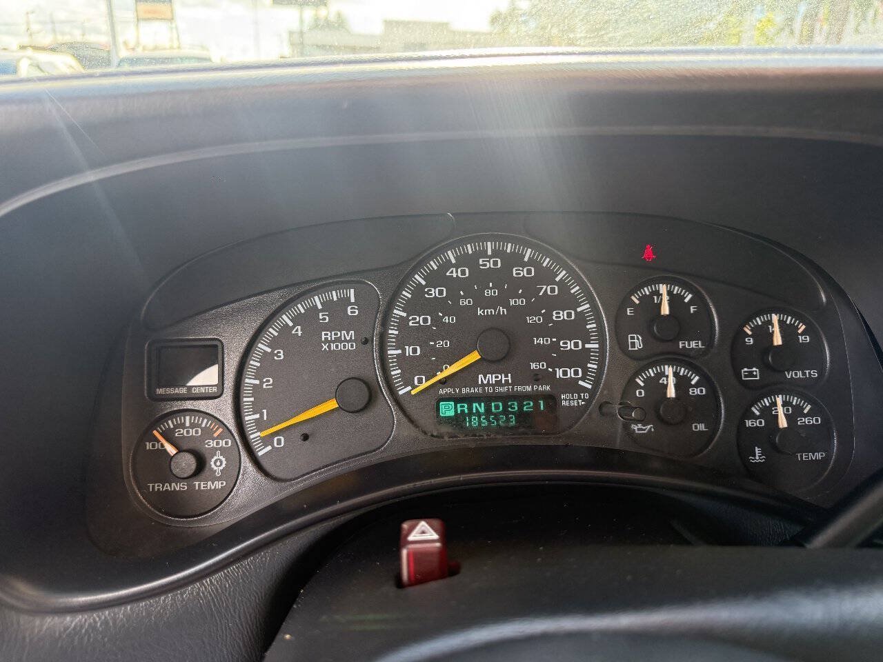 Used 2001 Chevrolet Silverado 2500 LS w/ Firm Ride Suspension Pkg AWD/4WD image 19