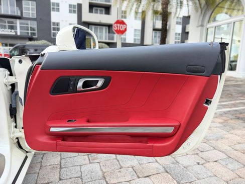 Used 2012 Mercedes-Benz SLS AMG Roadster image 56