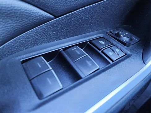 Used 2024 Toyota RAV4 XLE image 30