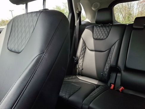Certified 2024 Ford Edge Titanium AWD/4WD image 21