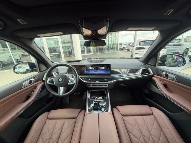 Used 2026 BMW X7 xDrive40i w/ M Sport Package AWD/4WD image 24