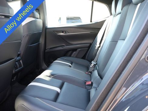 Used 2025 Toyota Camry SE w/ Multimedia Upgrade Package image 17