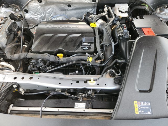 Used 2024 Chevrolet Trax RS w/ Sunroof Package FWD image 31