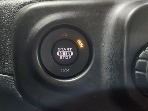 Used 2020 Jeep Wrangler Unlimited Sport S image 6