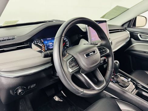 Used 2022 Jeep Compass Limited AWD/4WD image 8