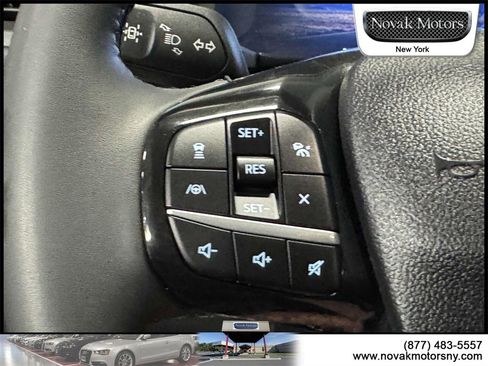 Used 2022 Ford Escape Titanium image 17
