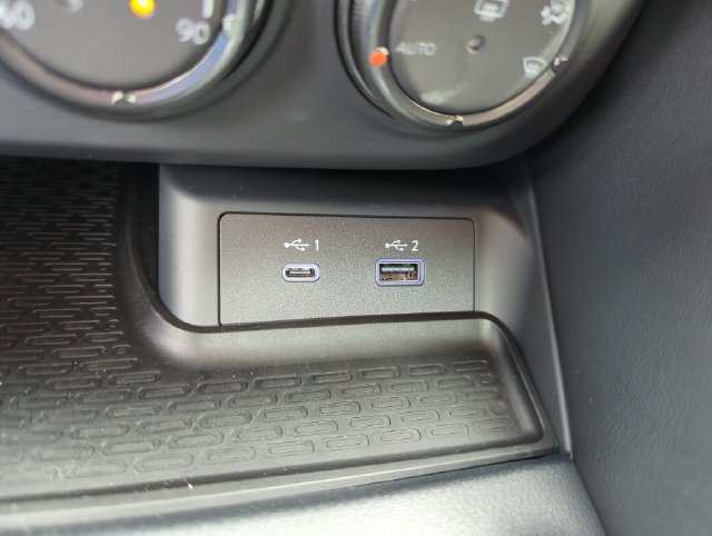 New 2026 Nissan Z Performance w/ Floor Mat Package RWD image 35