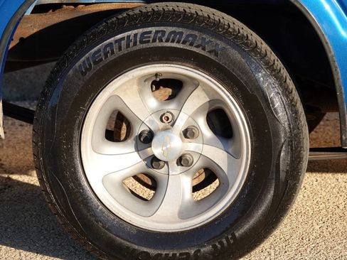 Used 2000 Chevrolet S10 Pickup LS w/ Preferred Equipment Group image 46