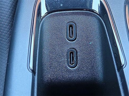 New 2025 Chevrolet Equinox EV RS w/ Active Safety Package 3 image 21