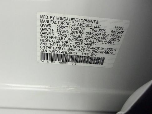 Used 2025 Acura MDX FWD w/ Technology Package image 38