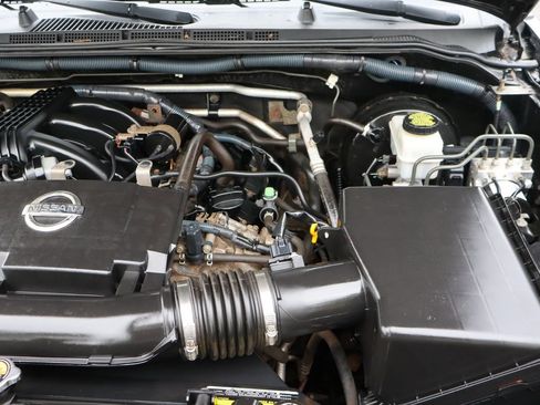 Used 2011 Nissan Xterra S w/ 4X4 Value Package image 38