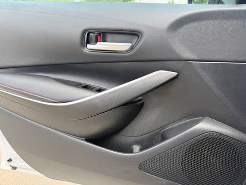 Used 2025 Toyota Corolla SE FWD image 18