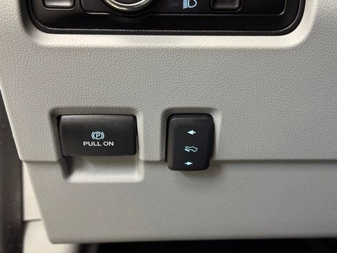 Used 2023 Ford F450 Limited w/ FX4 Off-Road Package image 31