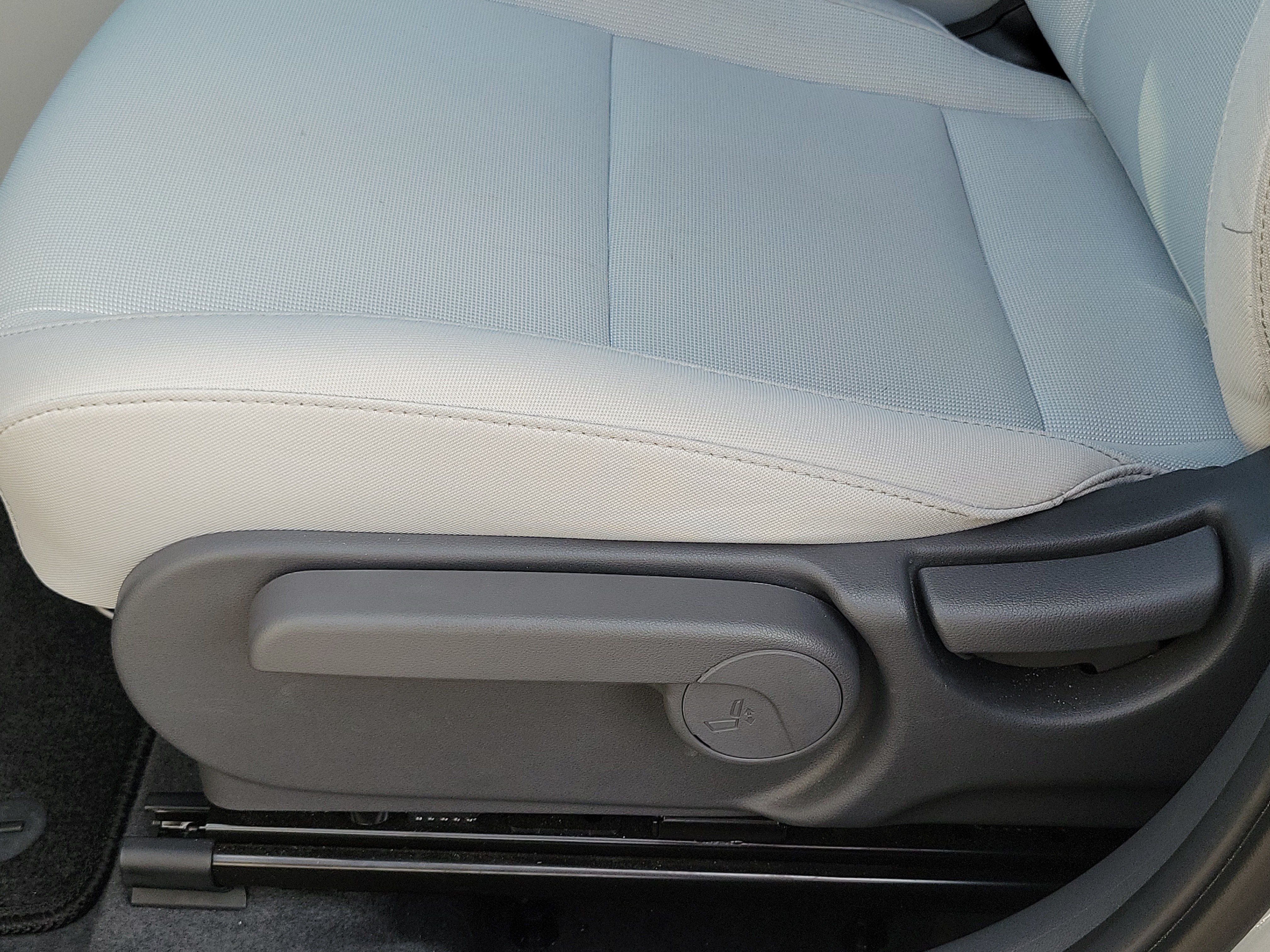 Used 2026 Hyundai Kona SEL Sport FWD image 17