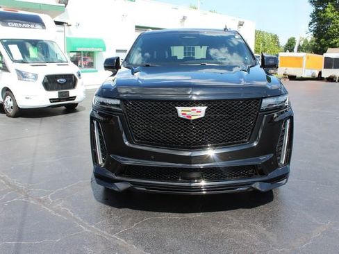 Used 2023 Cadillac Escalade V AWD/4WD image 30