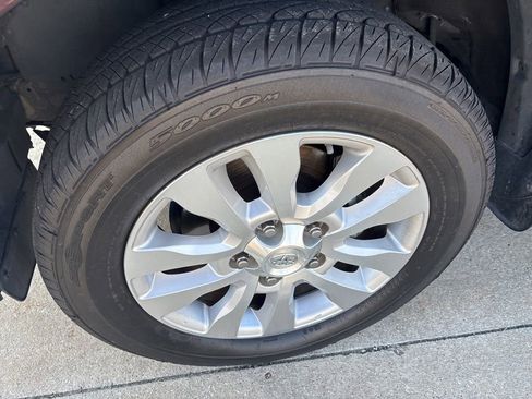 Used 2012 Toyota Sequoia Platinum AWD/4WD image 10