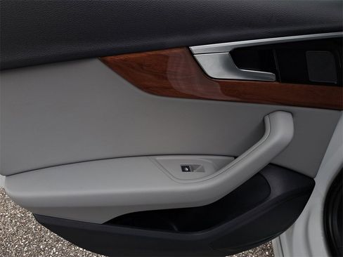 Used 2023 Audi A4 2.0T Premium w/ Convenience Package image 29