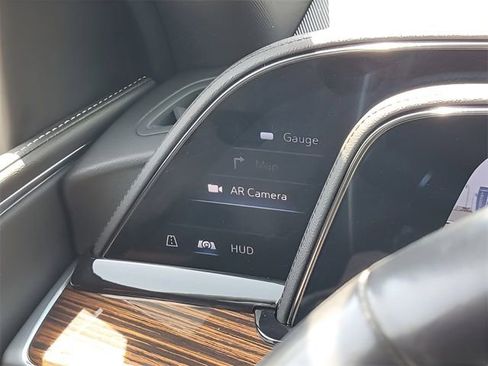 Used 2023 Cadillac Escalade Premium Luxury image 28