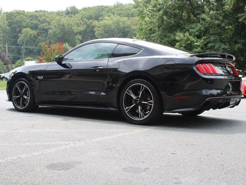 Used 2017 Ford Mustang GT Premium RWD image 7