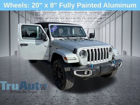 Used 2023 Jeep Wrangler Unlimited Sahara w/ Cold Weather Group AWD/4WD image 10