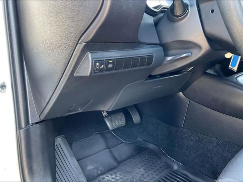 Used 2024 Toyota Corolla LE image 35