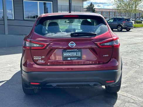 Used 2022 Nissan Rogue Sport S image 4